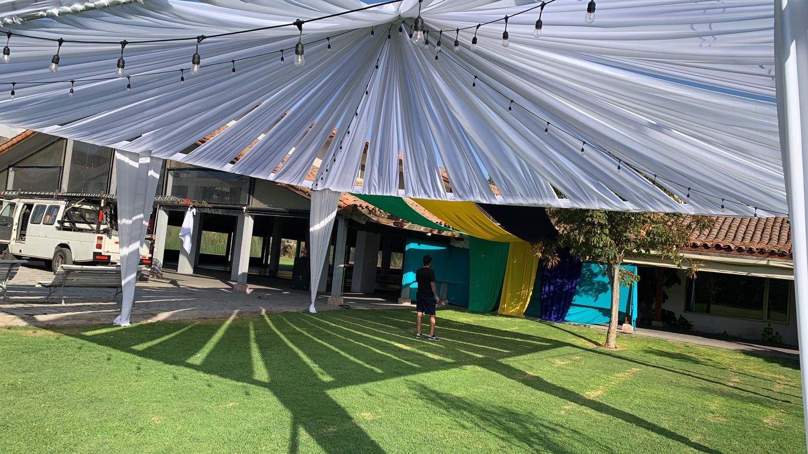 Carpa pirámide con lienzo